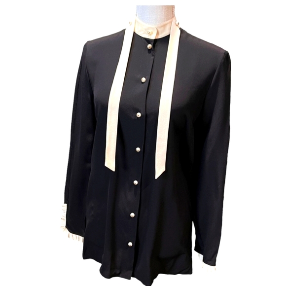 SOLD! Gucci Silk Tunic Blouse With Pearl Buttons - Picture 7 of 10